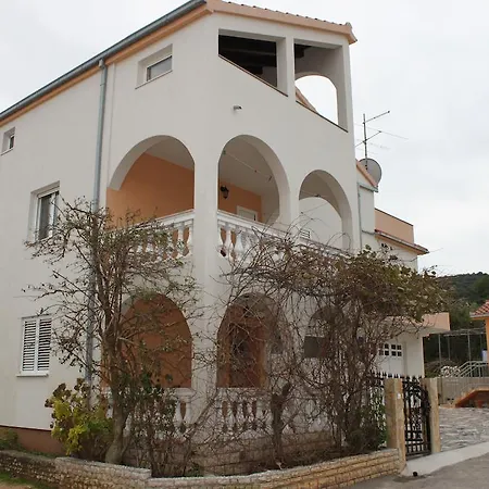 Apartment Budimir Slatine